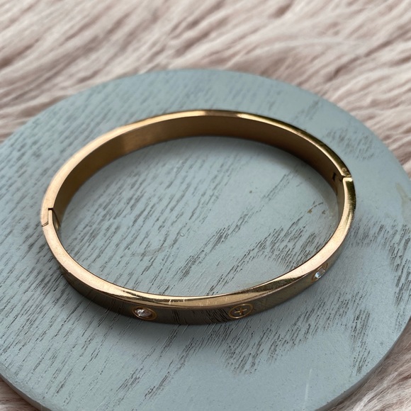 Rose Gold & Rhinestone Bangle Fashion Jewelry - Picture 2 of 7